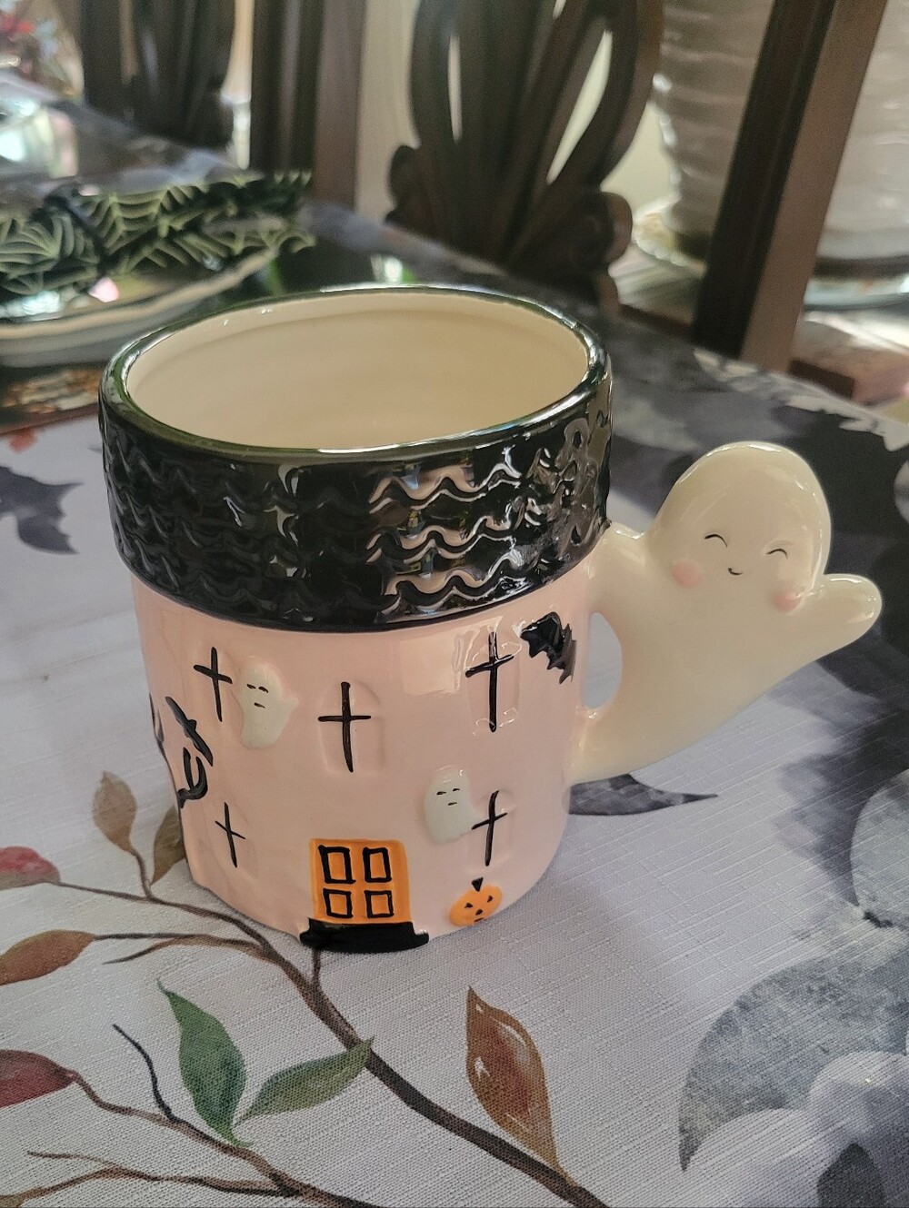 NWT Halloween Ghost Handle Ceramic Mug And Kitchen Towels